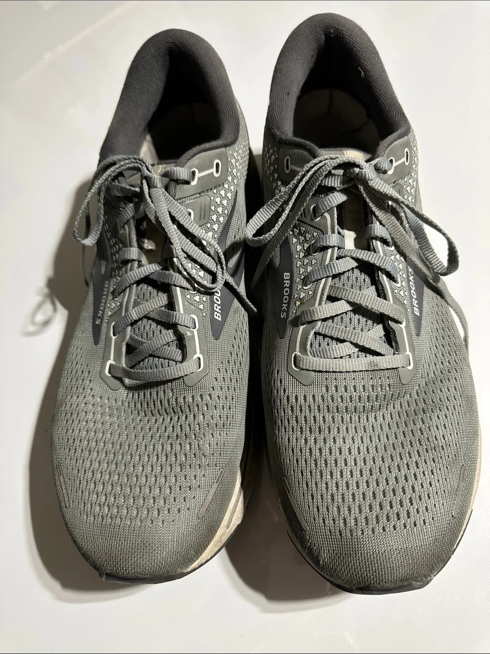 Brooks Men's Gray Athletic Running Shoes - Breathable Mesh. Size 14.
